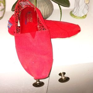 Tom's women's canvas shoe